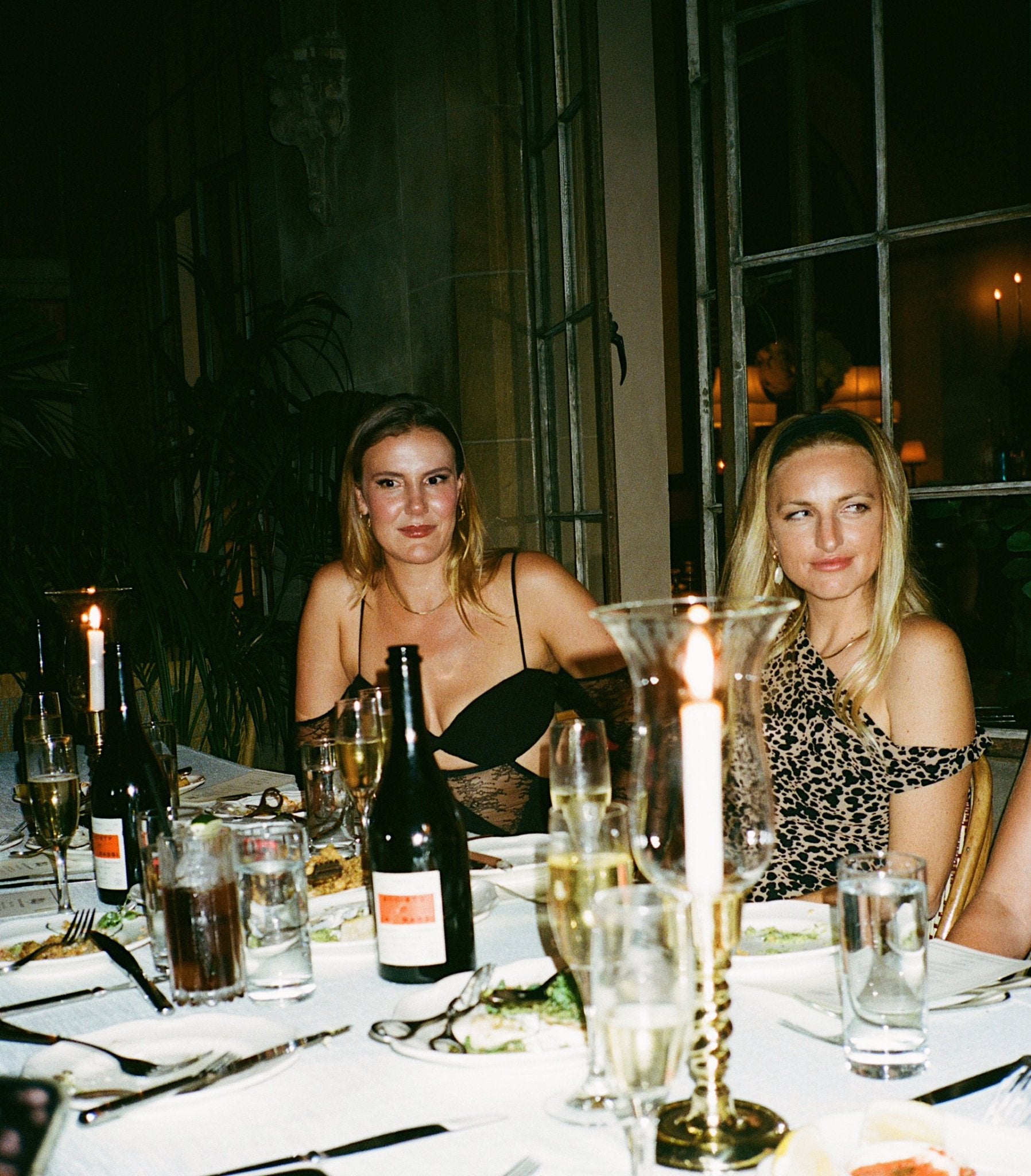 girls at dinner table Chateau Marmont LA