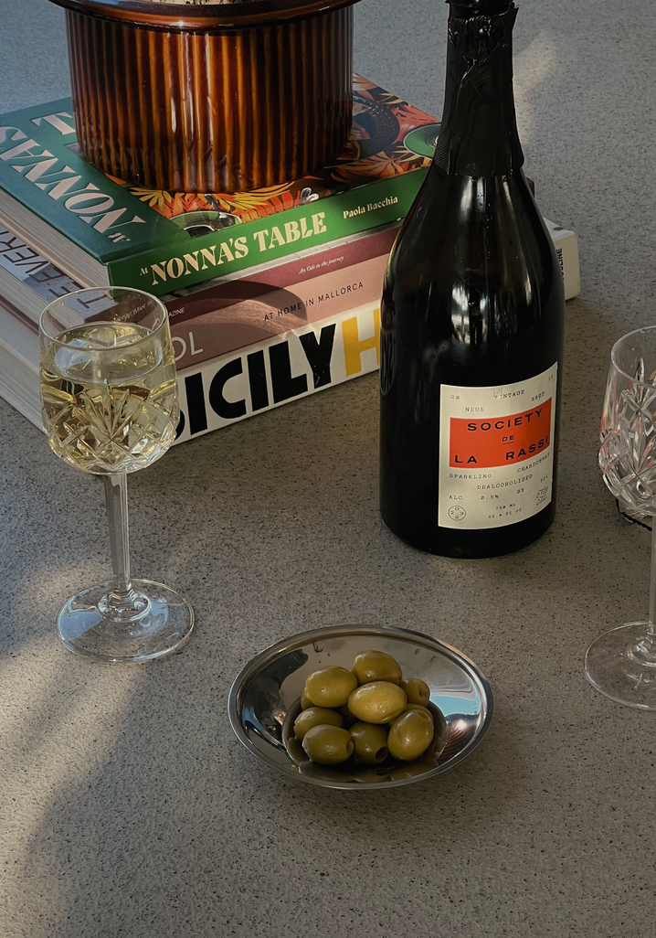 Curating the Non-Alcoholic Aperitif Moment